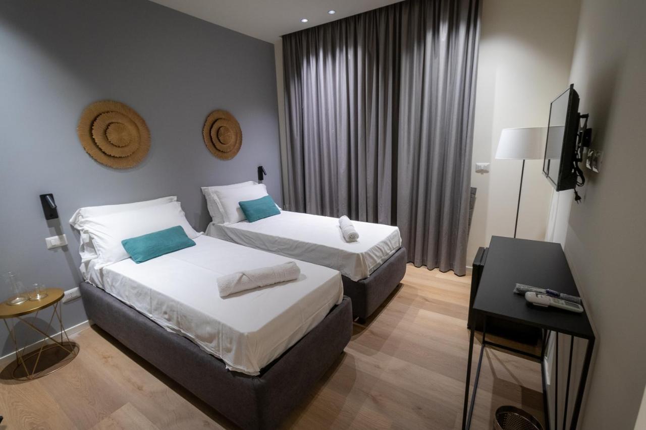 Pasubio Quattro Bb Bed & Breakfast Catania Bagian luar foto